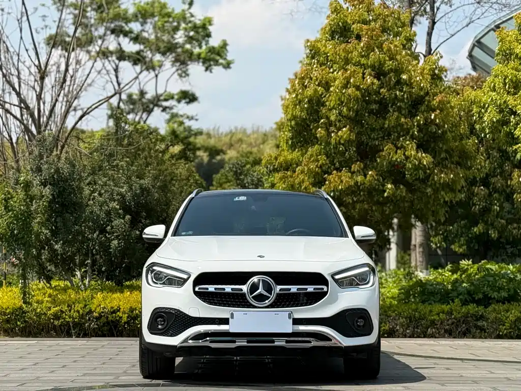 Mercedes-Benz GLA 2021