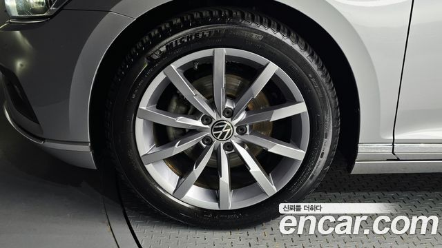 Volkswagen Passat 2022