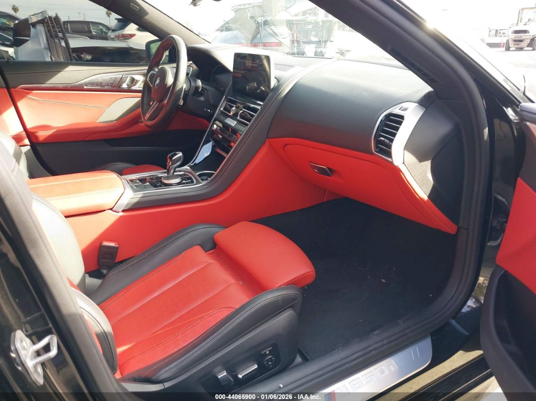 BMW 8 серии 2025