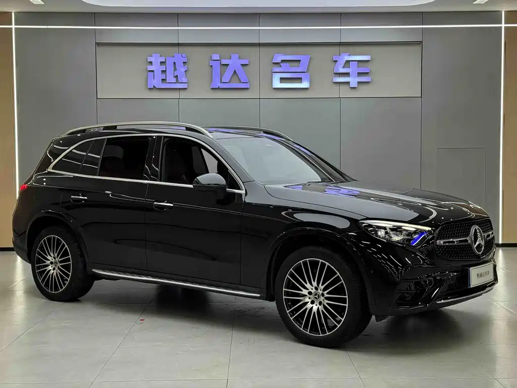 Mercedes-Benz GLC 2023