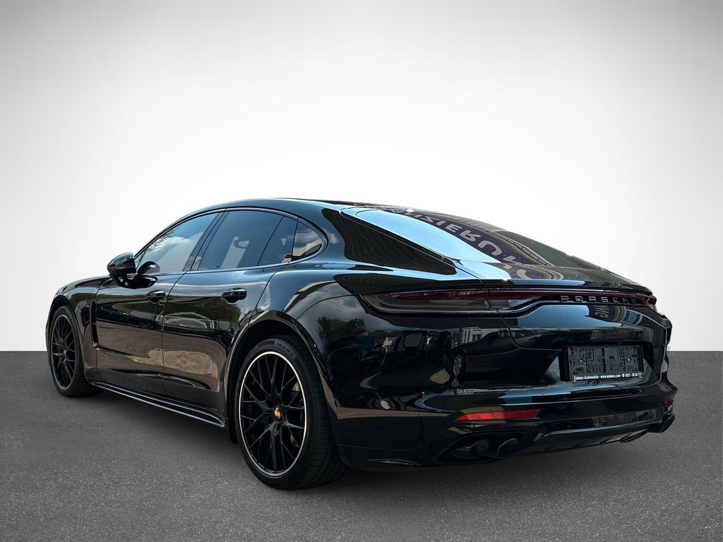 Porsche Panamera 2022
