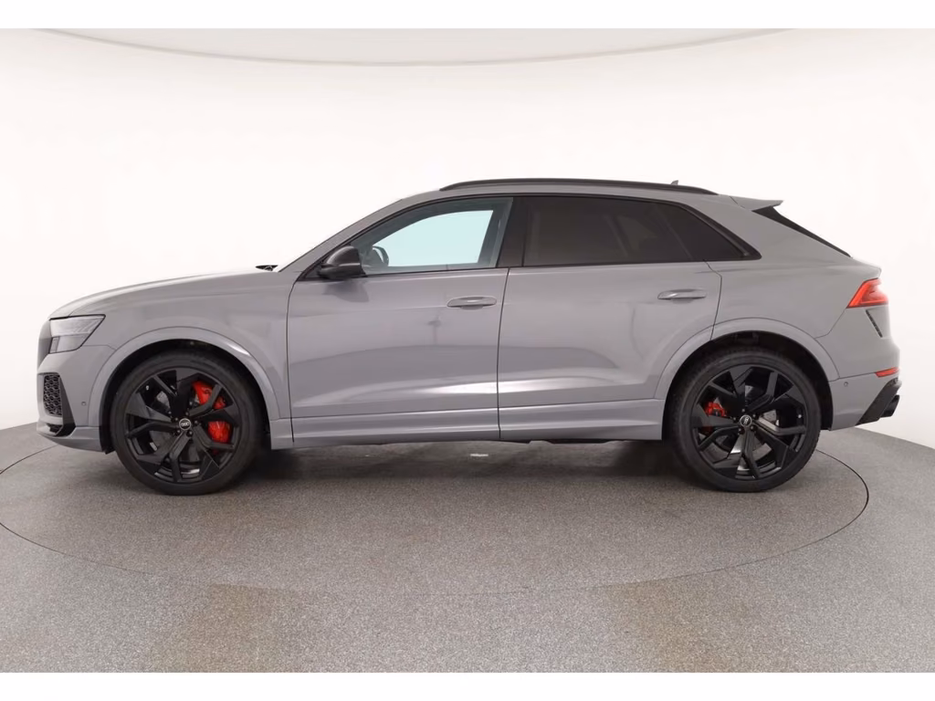 Audi RSQ8 2023