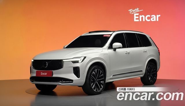 Volvo XC90 2025