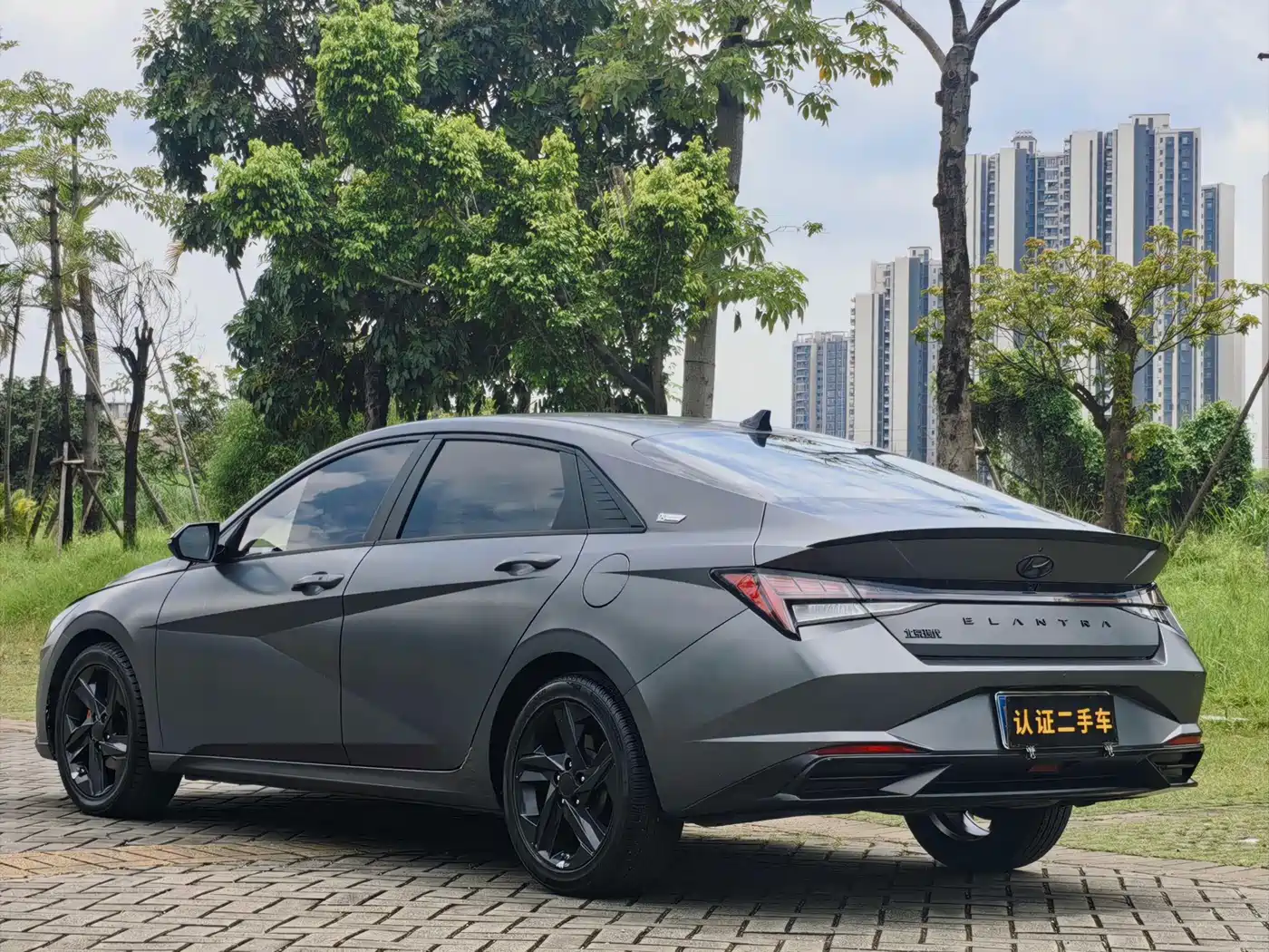 Hyundai Elantra 2022
