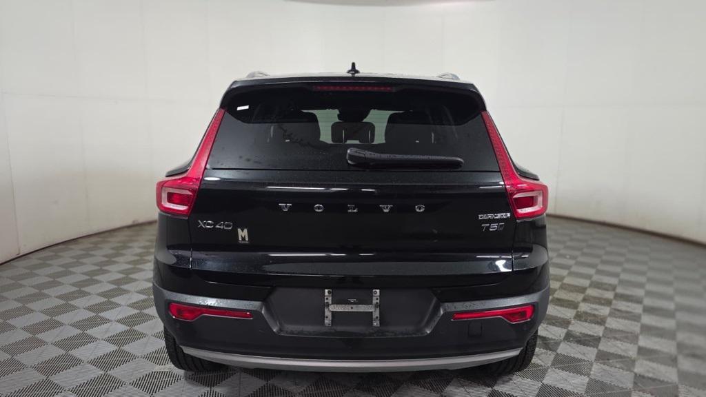 Volvo XC40 2021