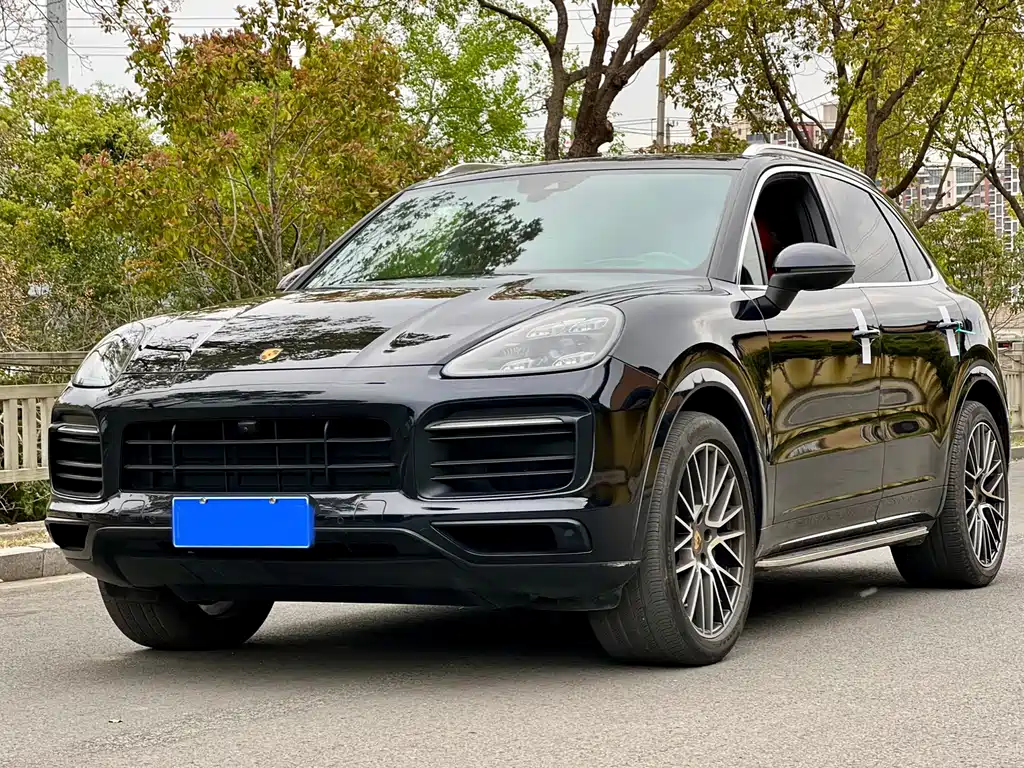 Porsche Cayenne 2022