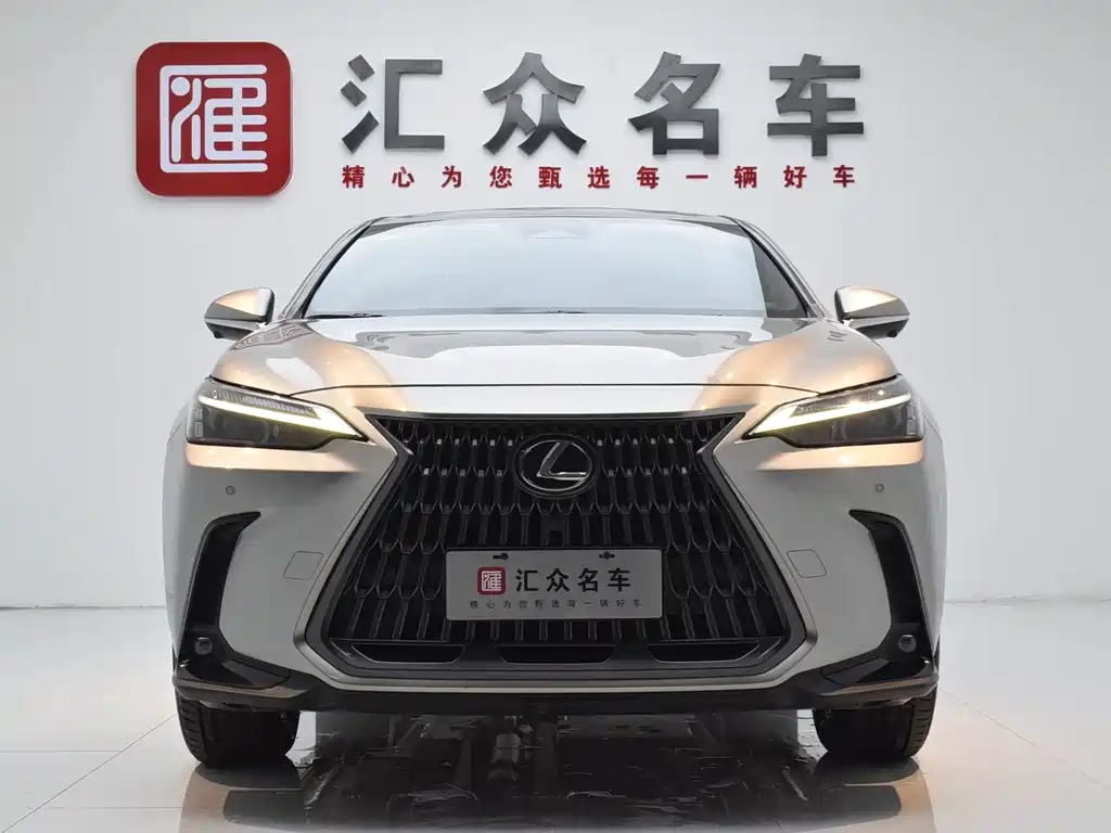 Lexus NX 2022