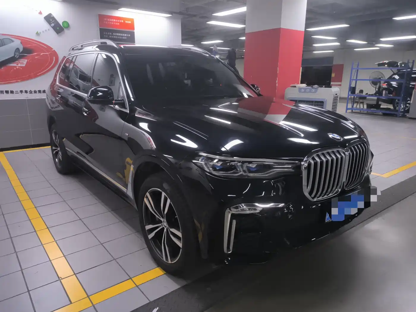 BMW X7 2021