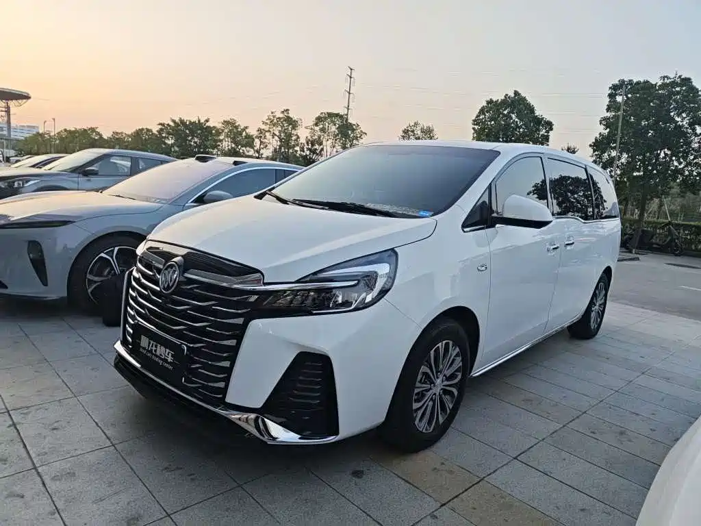 Buick GL8 2024