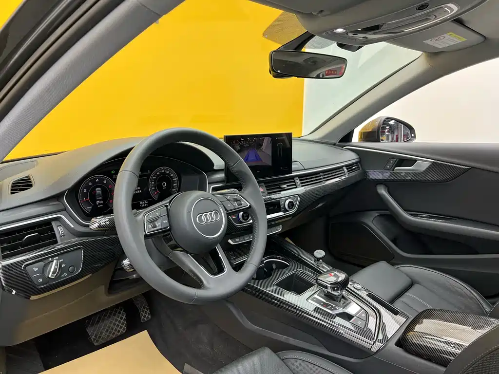Audi A4 2021