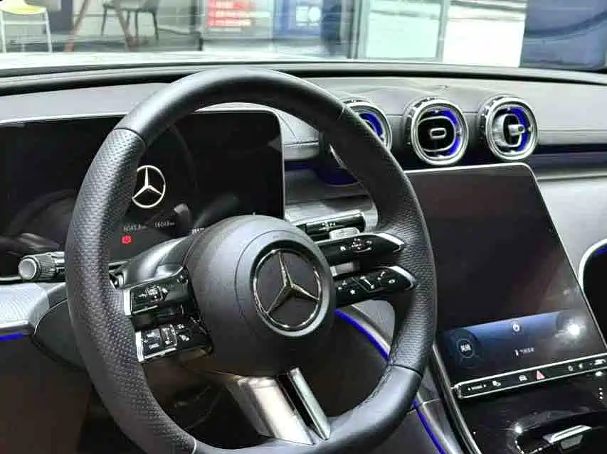 Mercedes-Benz C-Класс 2024