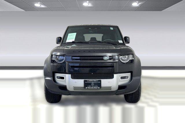 Land Rover Defender 2025