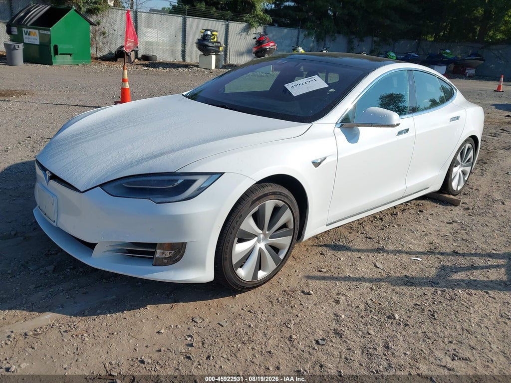 Tesla Model S 2021