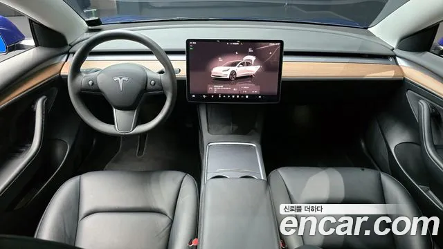 Tesla Model 3 2022