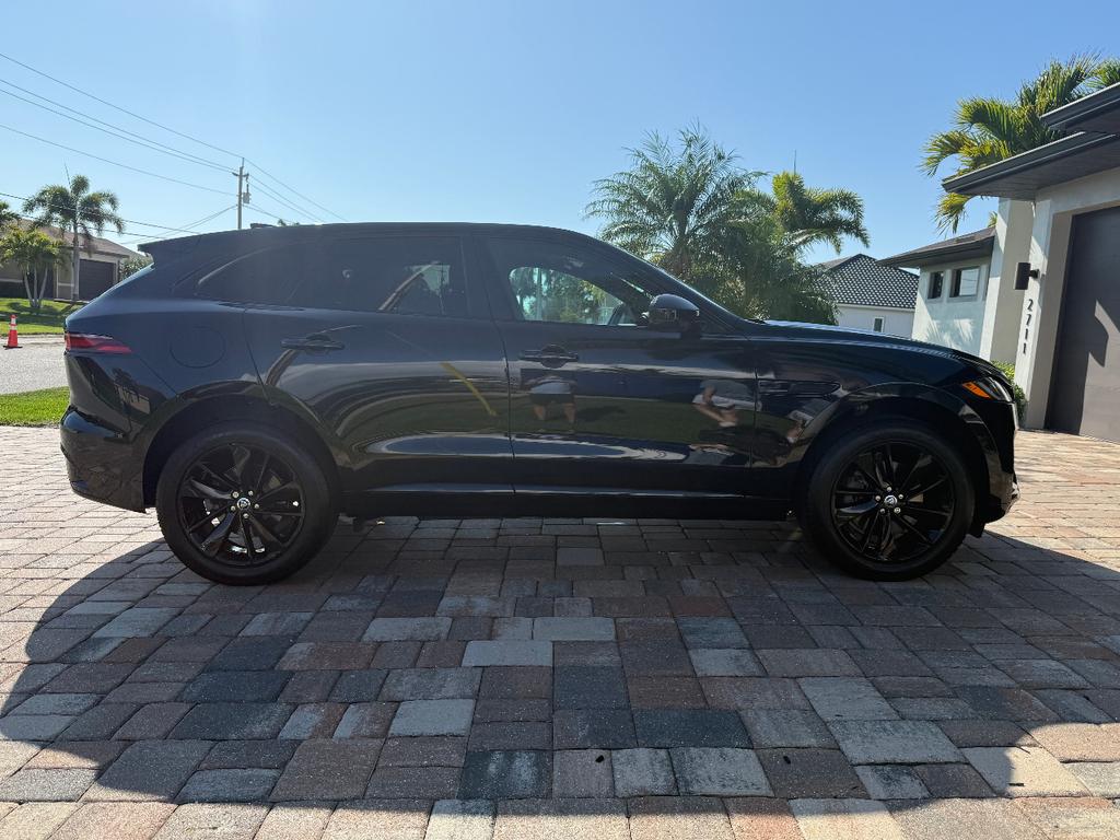 Jaguar F-Pace 2024