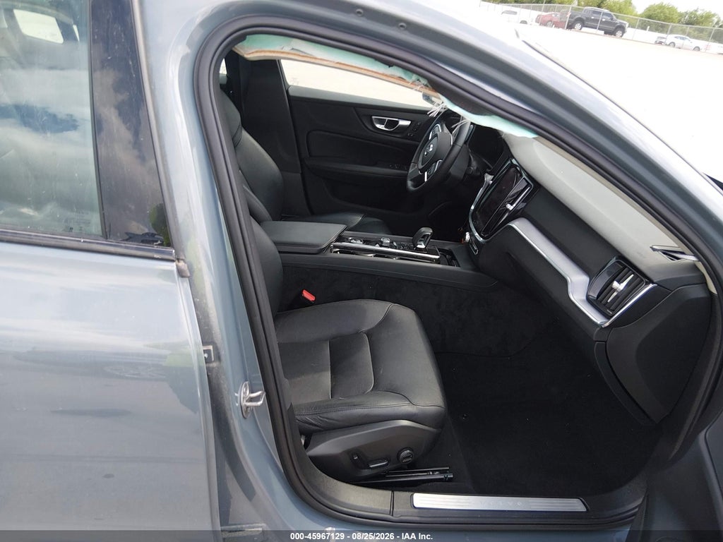 Volvo S60 2024