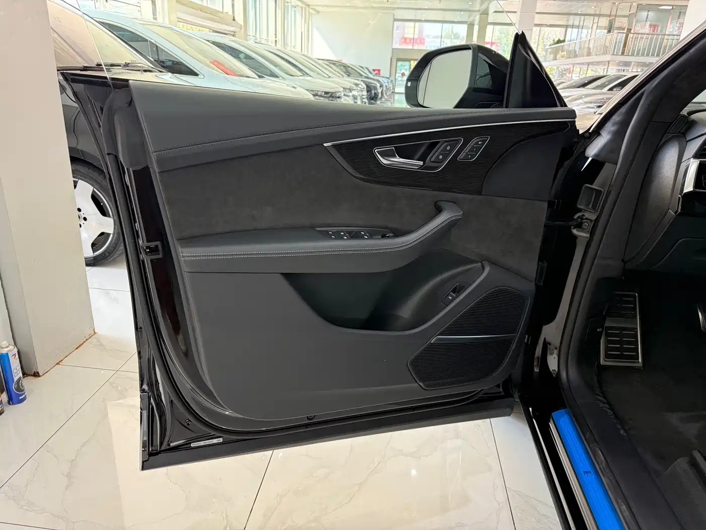 Audi Q8 2023