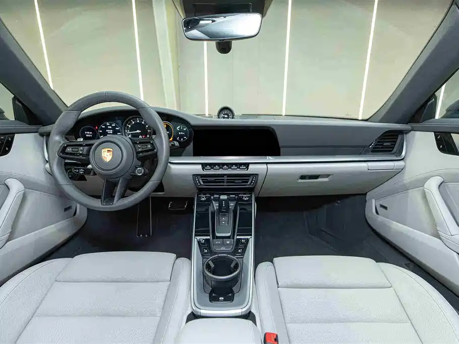 Porsche 911 2021