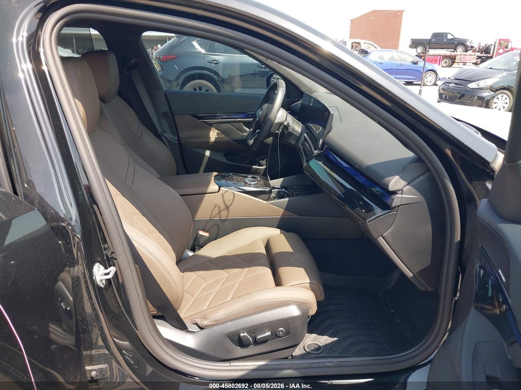 BMW i5 2025
