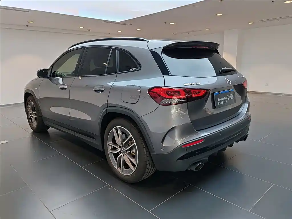 Mercedes-Benz GLA AMG 2023