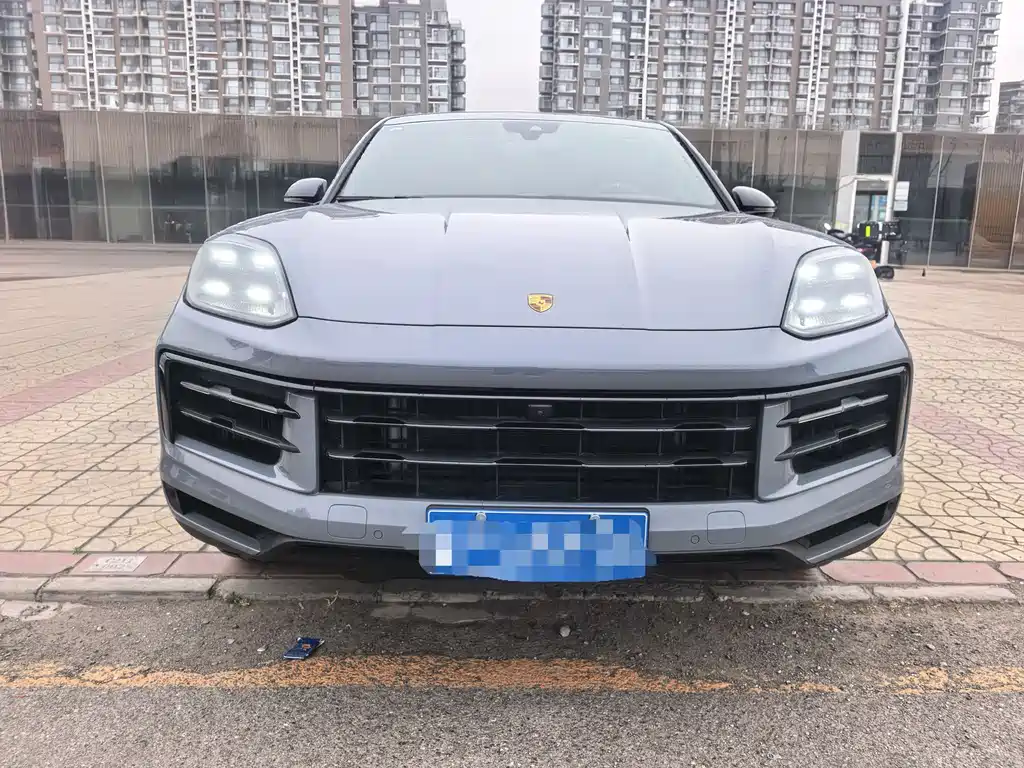 Porsche Cayenne 2023