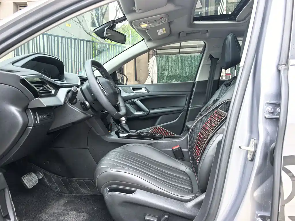 Peugeot 408 2025