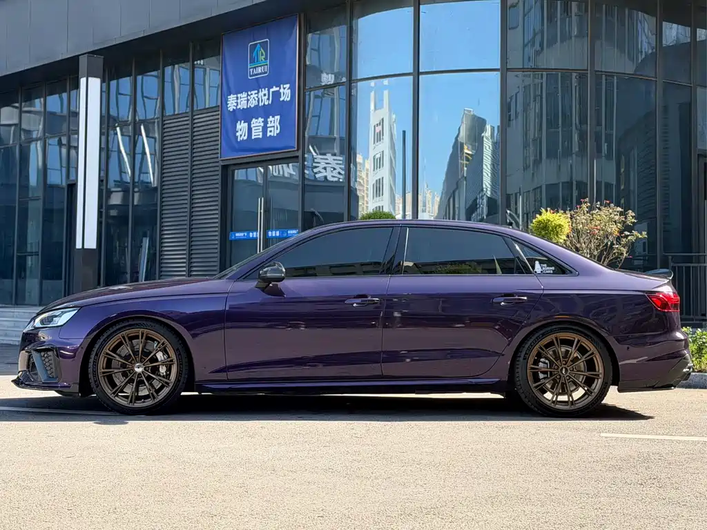 Audi A4 2021
