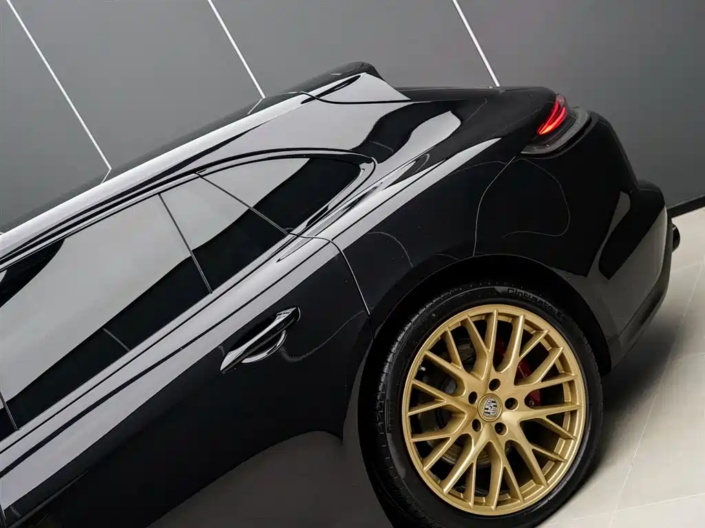 Porsche Panamera 2022