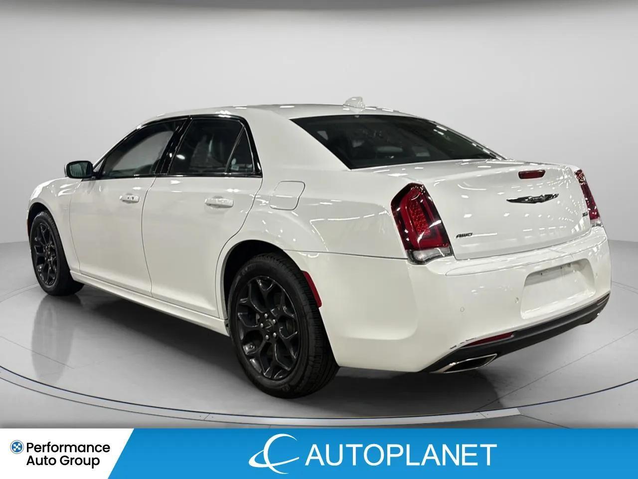 Chrysler 300 2023