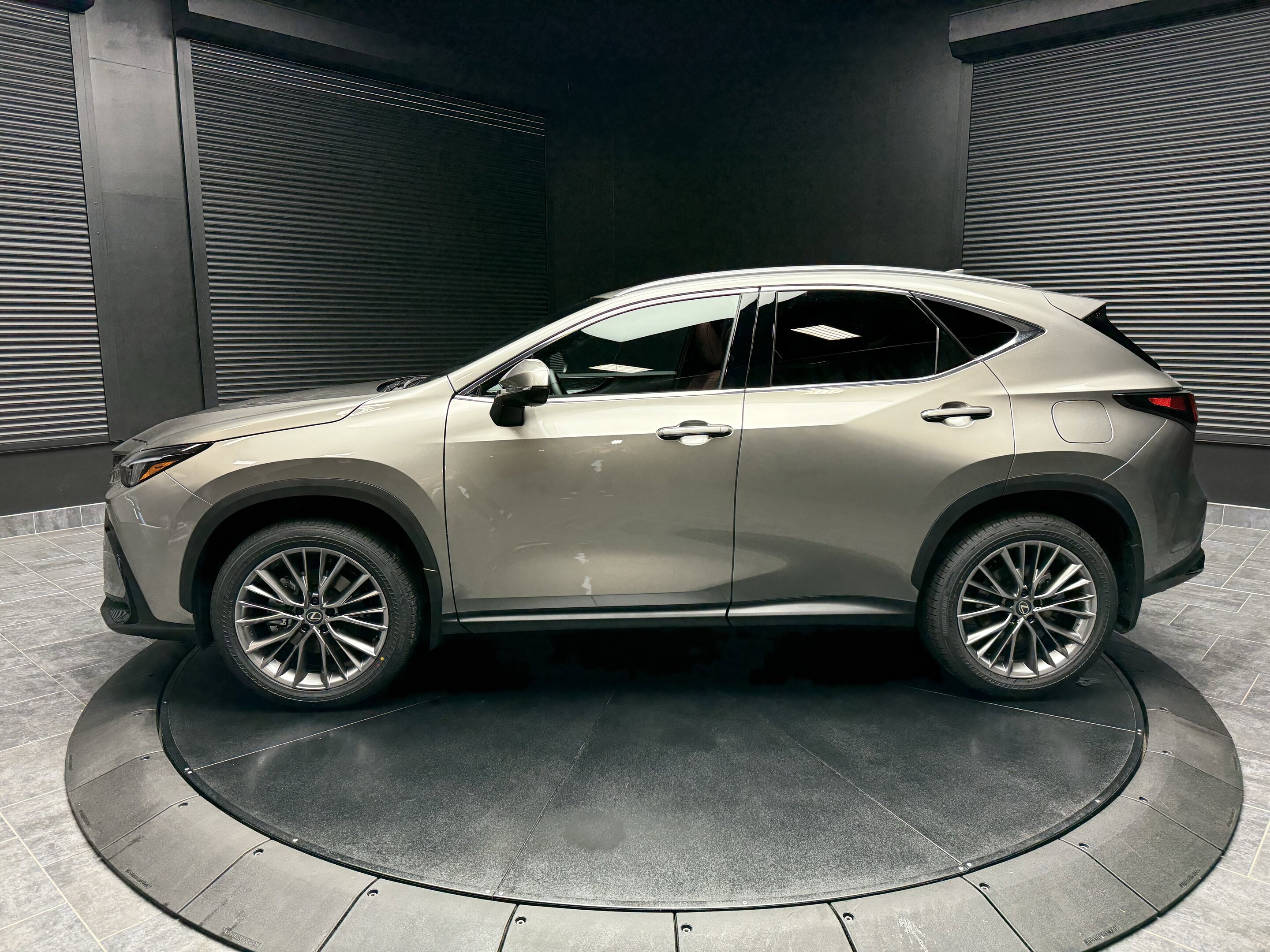 Lexus NX 2026