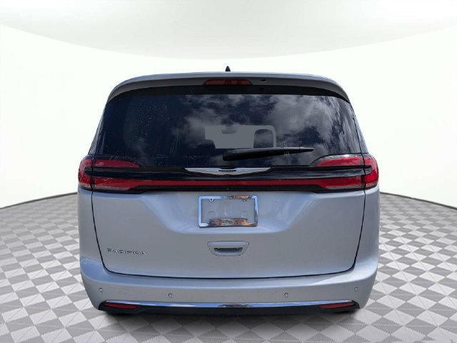 Chrysler Pacifica 2023