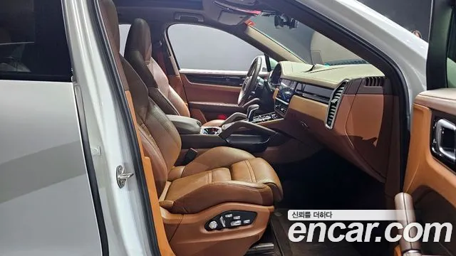 Porsche Cayenne 2020