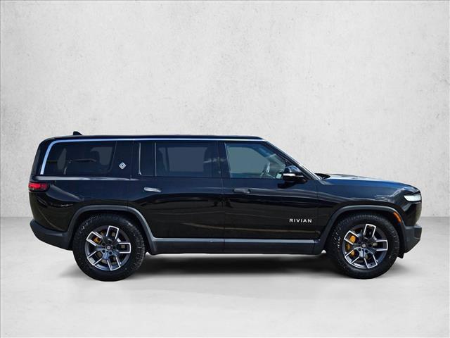 Rivian R1S 2023