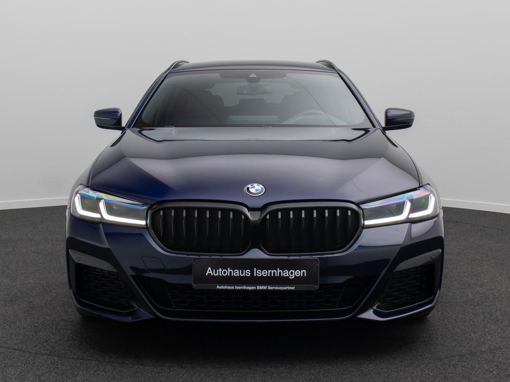 BMW 540 2023