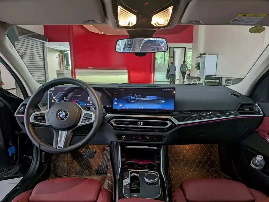 BMW 3 серии 2024