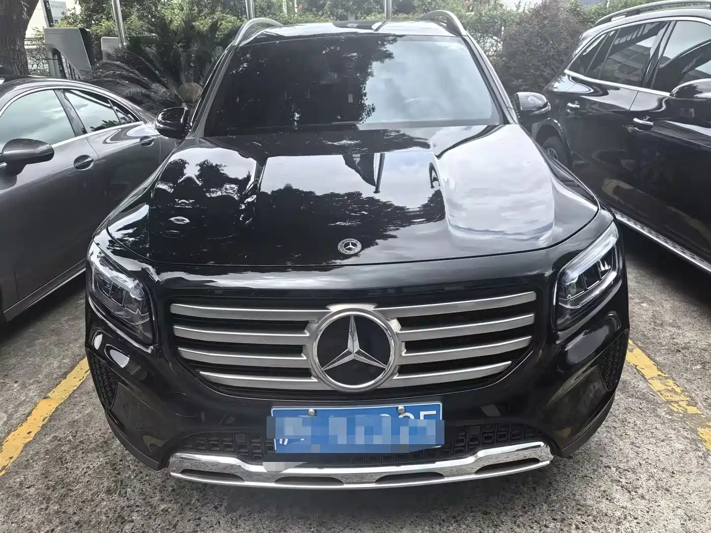 Mercedes-Benz GLB 2023