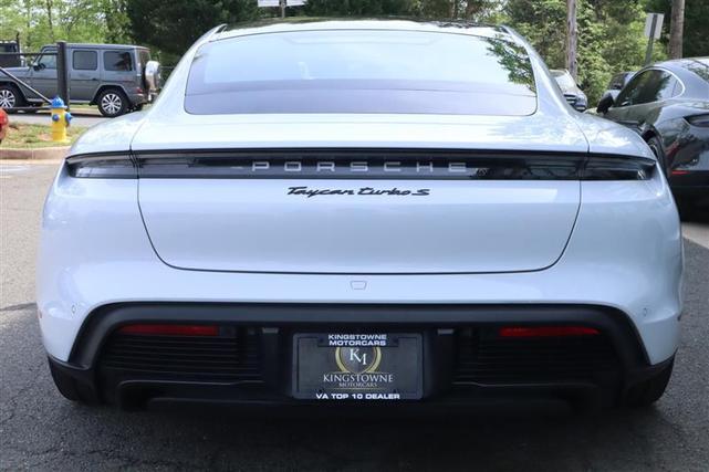 Porsche Taycan 2021