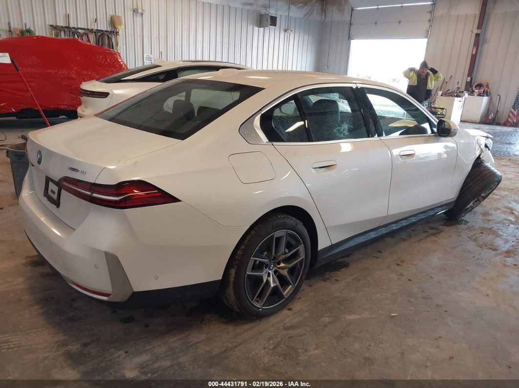 BMW i5 2025