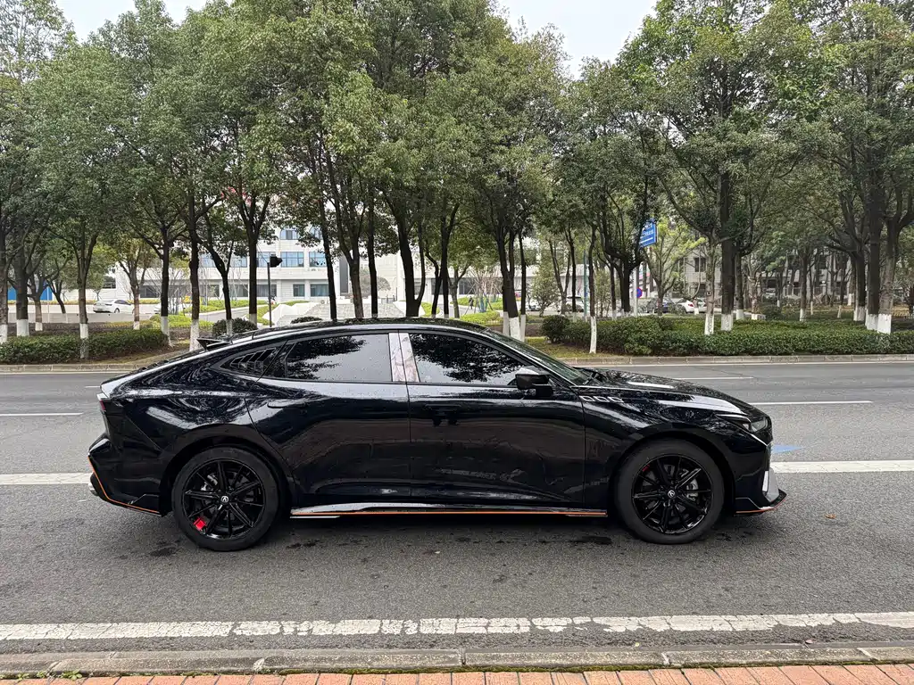 Changan UNI-V 2023