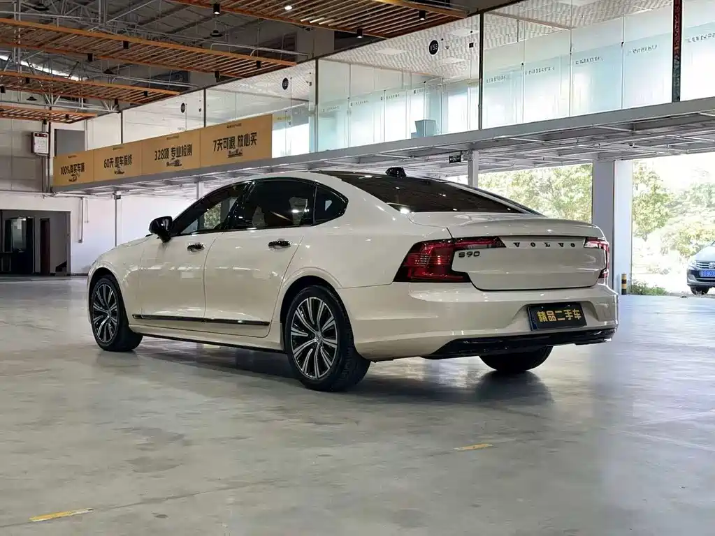 Volvo S90 2021