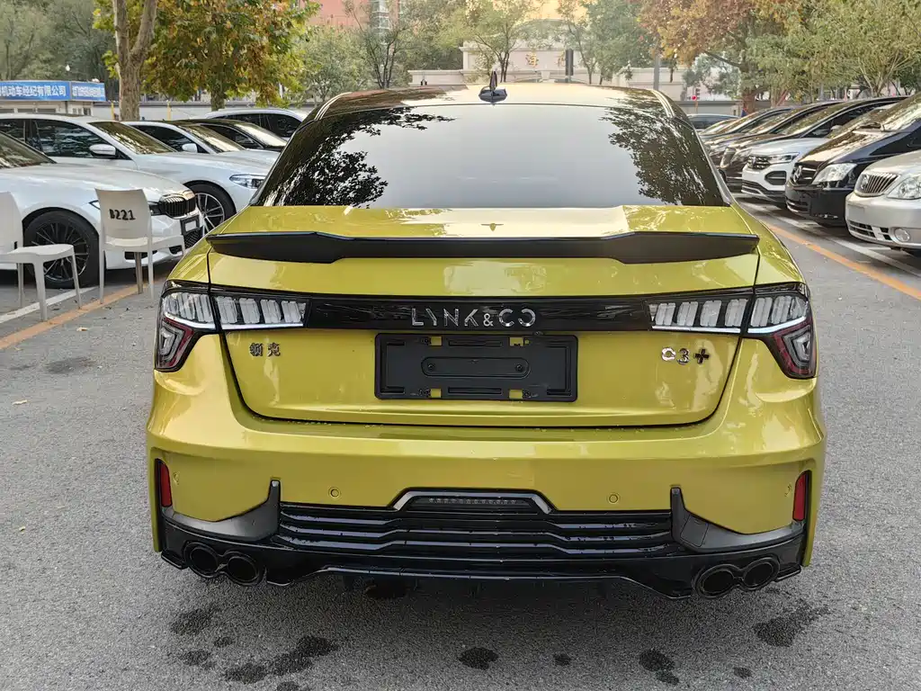 Lynk & Co 03 2020