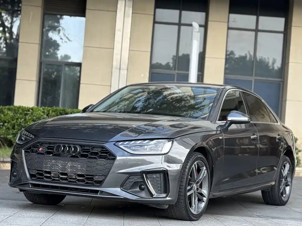 Audi A4 2021