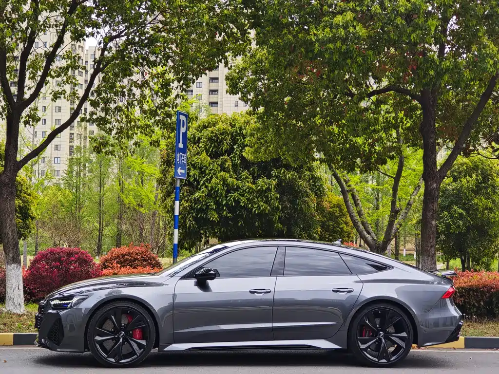 Audi RS 7 2021