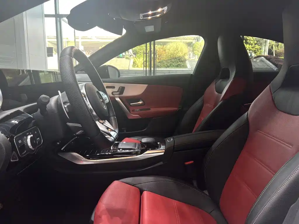 Mercedes-Benz CLA AMG 2021