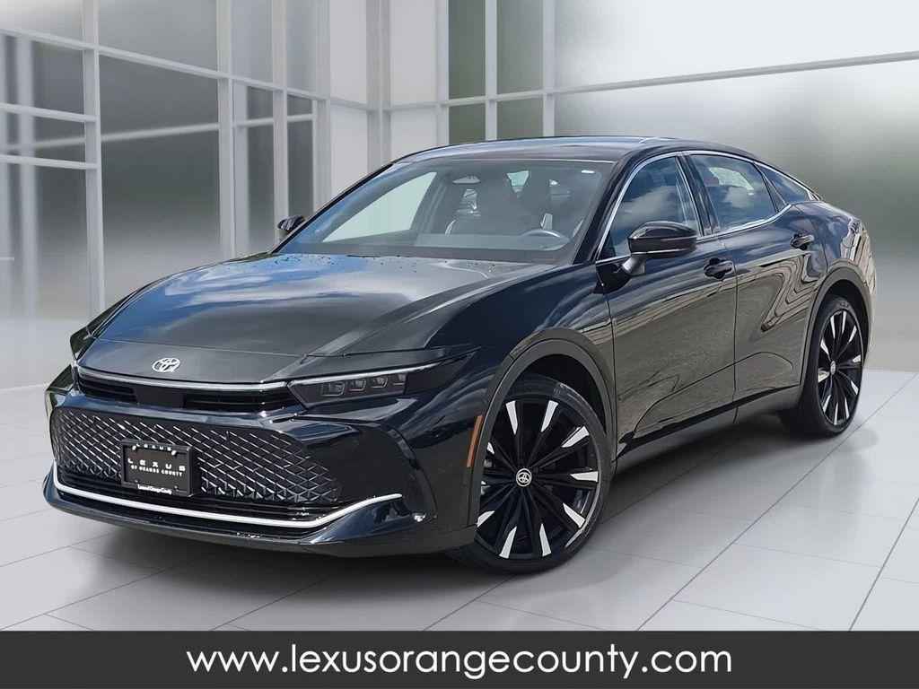 Toyota Crown 2024