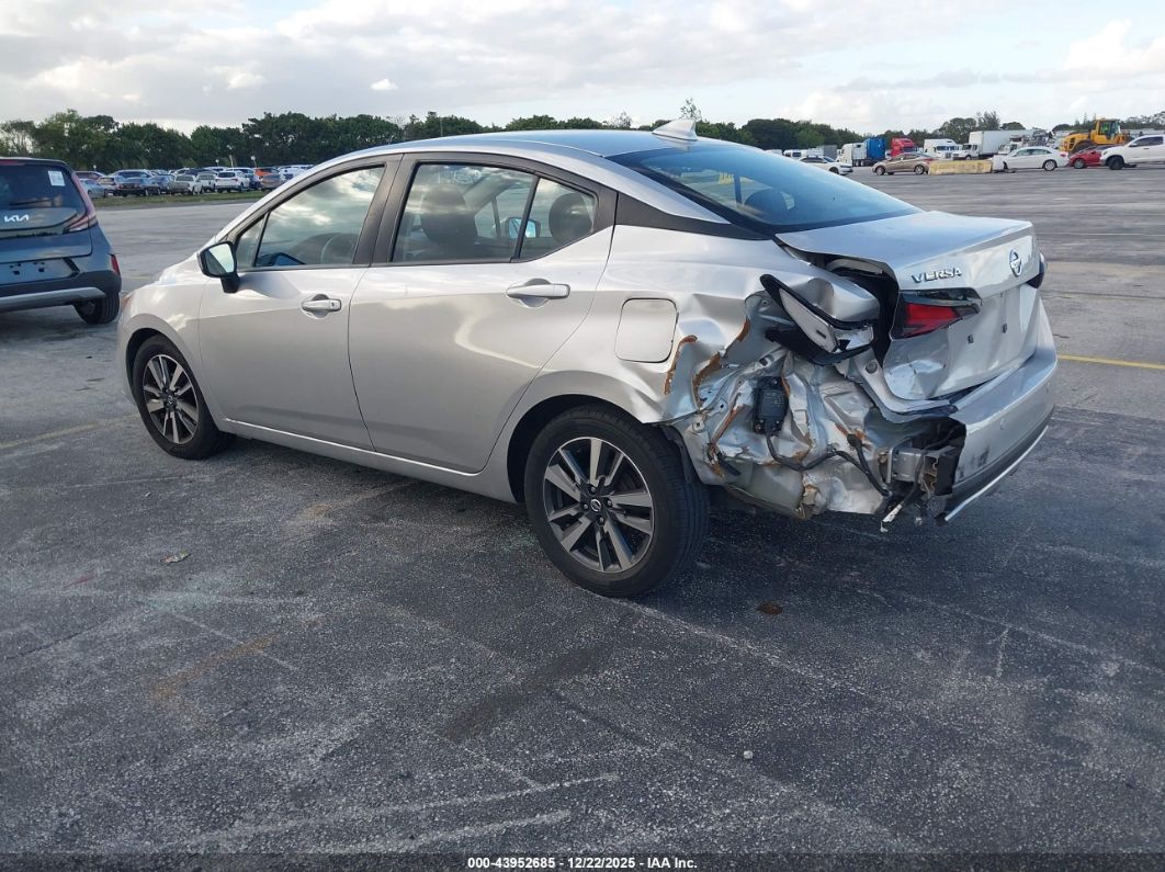Nissan Versa 2021