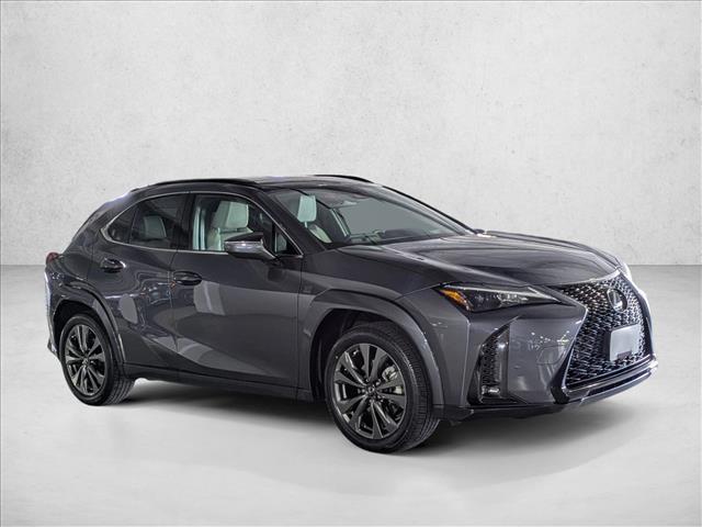 Lexus UX 2024