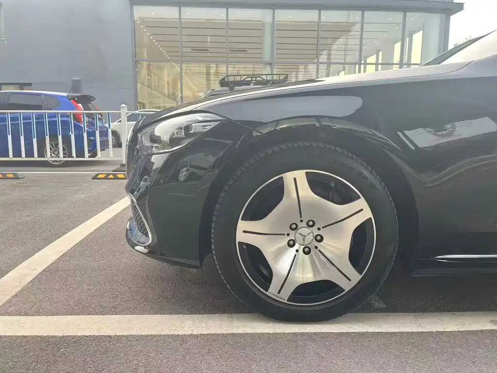 Mercedes-Benz Maybach S-Класс 2023