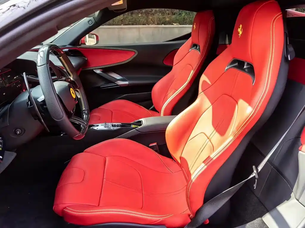 Ferrari SF90 2025