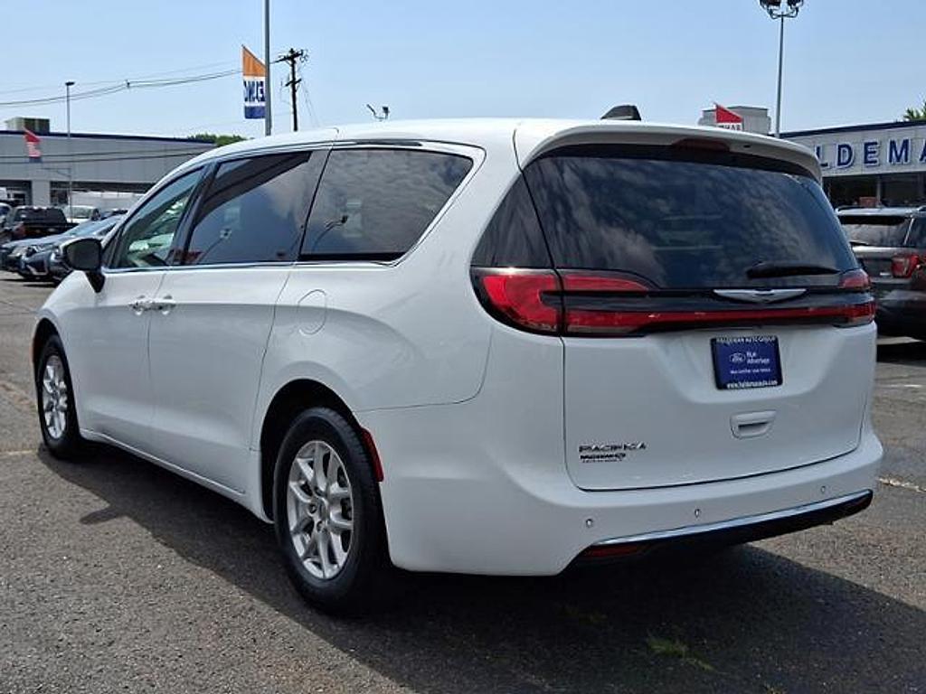 Chrysler Pacifica 2023